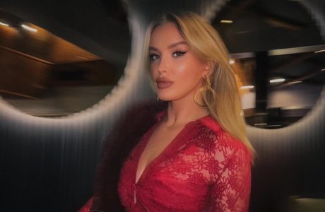 Tuna sjell ngjyrën perfekte të thonjëve për festa