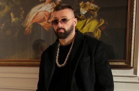 Reperi humbi një betejë? Postimi misterioz i Majk