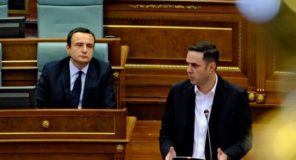 Kurti premton përkrahje për bizneset, Abdixhiku rritje të pagave në sektorin publik