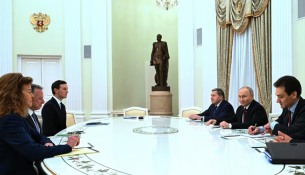 Putin pret Witkoff dhe Kushner në Kremlin