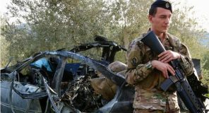 Israel godet jugun e Libanit, ndërsa afati për t’i marrë armët Hezbollahut afrohet