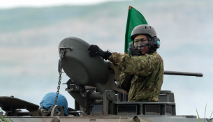 Japonia miraton buxhet rekord për mbrojtjen mes tensioneve me Kinën