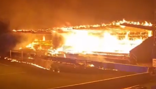 Tifozët i vënë flakën stadiumit pas rëniës së skuadrës nga kategoria