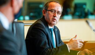 Hoti: Kosova po mbetet e izoluar, Serbia po forcon partneritetin strategjik me SHBA-në