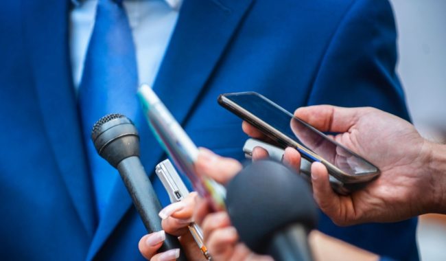 Sulmet “mafioze” të LVV-së ndaj gazetarëve brengosin EFJ-në