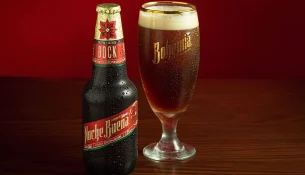 Noche Buena: Birra e veçantë me traditë festive që shitet vetëm në Meksikë
