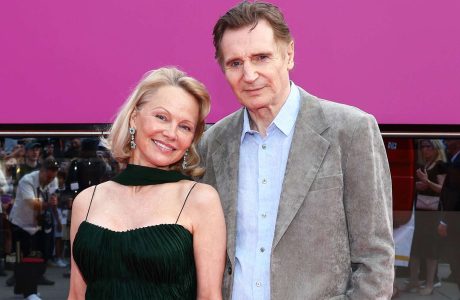 Pamela Anderson thyen heshtjen për romancën “intime” me Liam Neeson