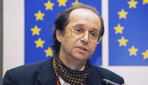 Kosova dhe Shqipëria kujtojnë “prijësin politik dhe misionarin shpirtëror” në 81-vjetorin e lindjes