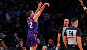 Suns ndalin serinë e Lakers