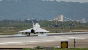 Kina shfaq kapacitetet e bllokadës pranë Tajvanit në ditën e dytë të stërvitjeve ushtarake