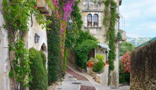 Saint-Paul-de-Vence: Një oaz arti në Rivierën Franceze