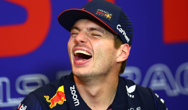 Titulli i humbur, por buzëqeshja e Max është ‘legjendare’