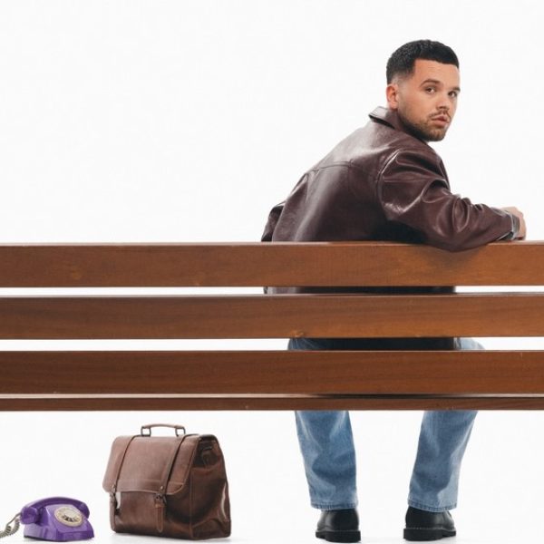 Si asnjëherë tjetër, Ylli “nxjerr” në tavolinë zemrën e tij