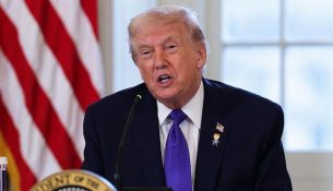 Trump vendos tarifa ndëshkuese ndaj Evropës, kushtëzon heqjen e tyre me blerjen e Groenlandës