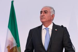 Reza Pahlavi thirrje për ndërhyrje amerikane: “Bëjeni Iranin Përsëri Madhështor”