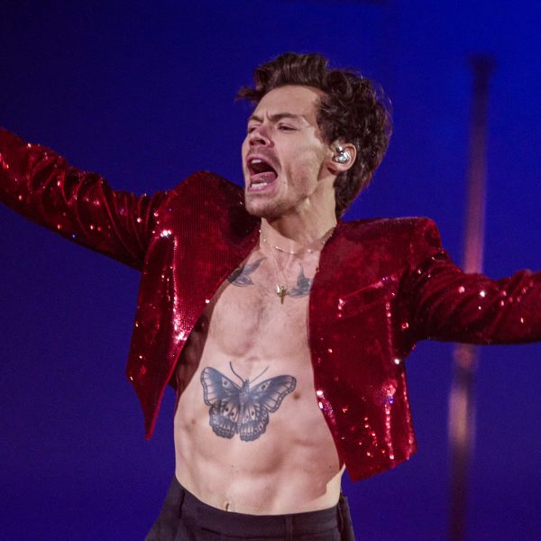 Harry Styles ndan suksesin e tij: 100 bileta falas për nxënësit