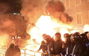 Rama pas protestës së PD-së: Dhunë e organizuar dhe degjenerim i pandalshëm i opozitës