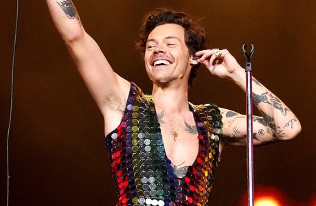 Një varg, një mesazh dhe miliona fansa në pritje: Harry Styles sinjalizon rikthimin