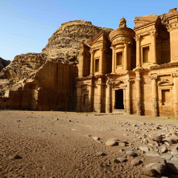 Petra: Qyteti i humbur i Nabatejve