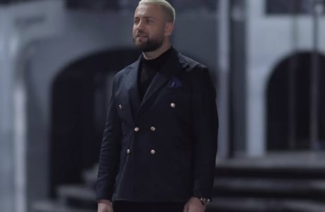 Luiz Ejlli rikthen “E urrej shiun” pas përmbytjeve që goditën Kosovën dhe Shqipërinë