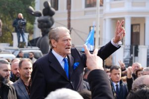 Berisha nxit demokratët për pjesëmarrje masive në protestë