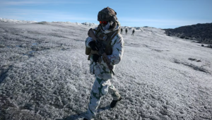 Trupat e para evropiane mbërrijnë në Groenlandë