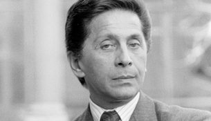 Shuhet ikona e elegancës klasike italiane, Valentino