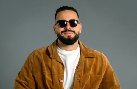 “Më mungon kush isha” – Capital T ndez rrjetin me një mesazh të koduar