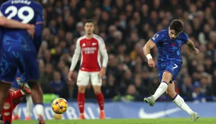 Fqinjët dhe përplasja për finalen