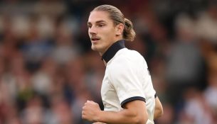 Celtic ofron 5 milionë paundë për sulmuesin shqiptar