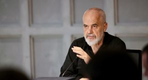 Bllokimi i rrugëve, Rama ironizon opozitën me shembullin e Portugalisë