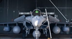 Franca stërvit Rafale për skenar përballjeje me Rusinë