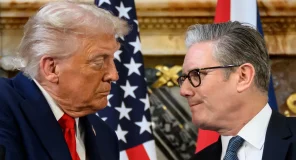 Starmer zhvillon një bisedë telefonike me Trumpin lidhur me kërcënimin për tarifat e Groenlandës