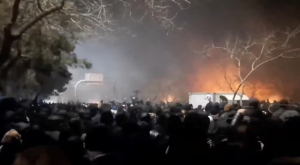 Numri i të vrarëve nga protestat në Iran arrin në mbi 500