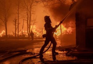 Ekspertët thonë se aktiviteti njerëzor ndikoi që 2025 të bëhej viti i tretë më i nxehtë