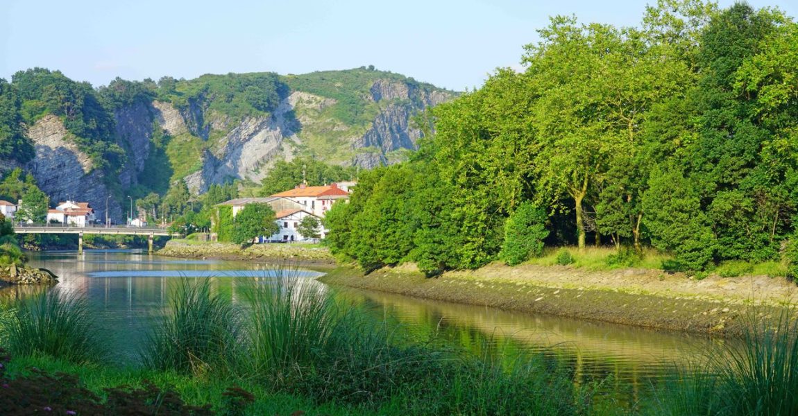 Ishulli që ndërron kombësinë çdo 6 muaj