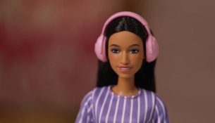 Barbie prezanton kukullën e parë autike