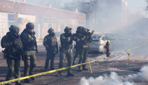 Ligjvënësit amerikanë shtyjnë përpara lejimin e padive kundër agjentëve të ICE-së