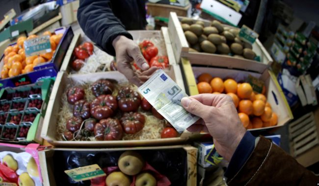 Kur ekonomia blen energji, naftë dhe bukë