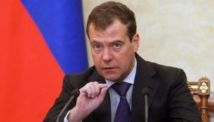 Medvedev paralajmëron: Skadimi i traktatit bërthamor SHBA-Rusi do të ishte alarm për botën