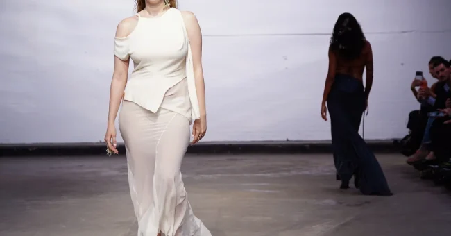 Diversiteti i trupit rikthehet në pistat e Javës së Modës së Londrës