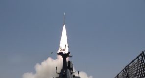 Irani teston sisteme të reja raketore në Ngushticën e Hormuzit