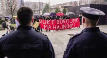 Protesta kundër shtrenjtimit të rrymës: Përplasje dhe arrestime