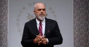 Replikë e ashpër e Ramës edhe me Shoqatën e Prokurorëve