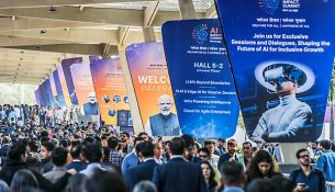 Samiti i Inteligjencës Artificiale në Indi nis me kaos dhe ankesa