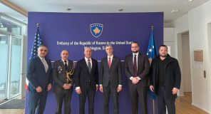 Haradinaj viziton Ambasadën e Kosovës në Uashington