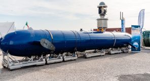 Gjermania pajiset me dronin nënujor izraelit “Blue Whale”