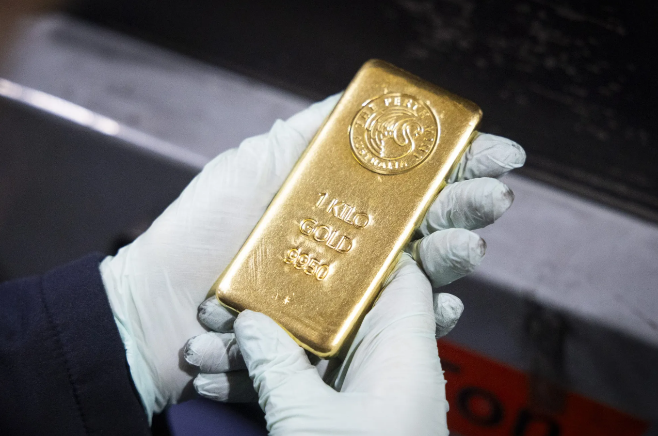 Rritja e arit nuk ndalet: JP Morgan parashikon nivel rekord