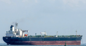 Incident në Hormuz: mjete iraniane tentojnë të ndalojnë një tanker amerikan