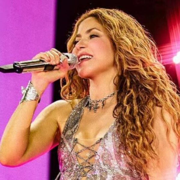 Shakira rikthehet me koncert falas në Rio